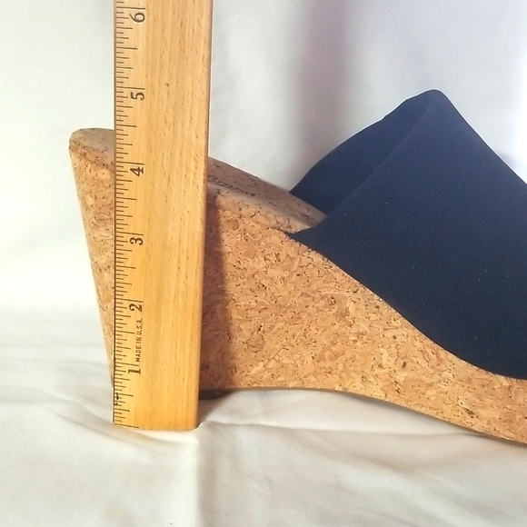 Lucky Brand "Marilynn" 4 inch cork/ stretch fabric platform shoes. Size 10 - Picture 5 of 7
